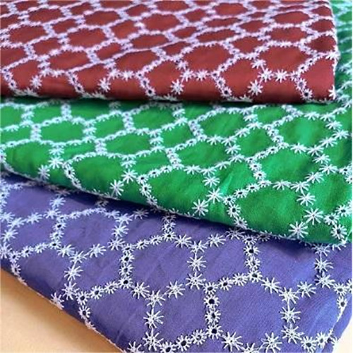 Vải đục lỗ là lựa chọn tốt nhất cho quần áo của phụ nữ