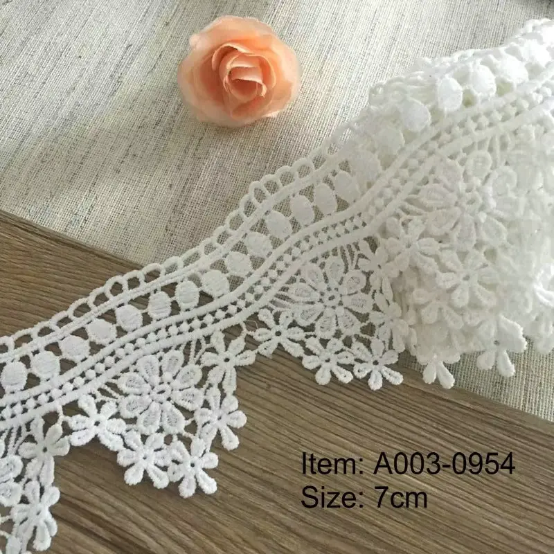 Customizable Fashionable White Milk Silk Embroidered Lace Clothing Accessories