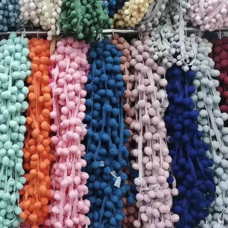Multi màu bóng ren trang trí thiết kế tua rua pom pom trang trí