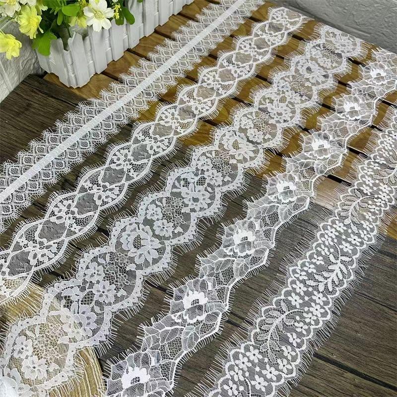 Cắt dây ren nylon hình quạt để trang trí đồ lót đôi lông micloped ren