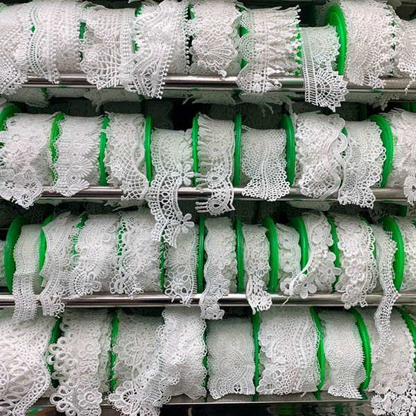 Polyester thêu ren trang trí